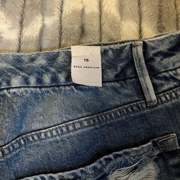 GOOD American Good Icon Plus Size Short Size 15 - Picture 11 of 14